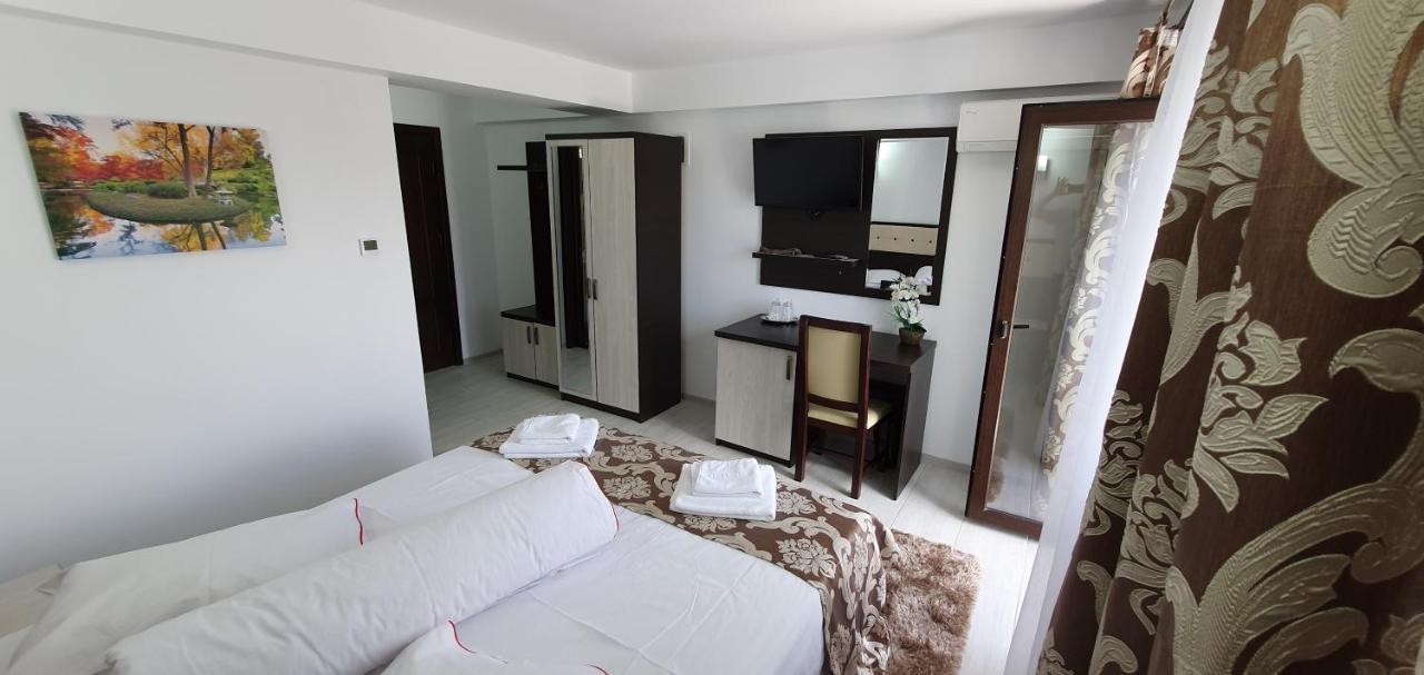 Motel Didona B Sendreni ภายนอก รูปภาพ
