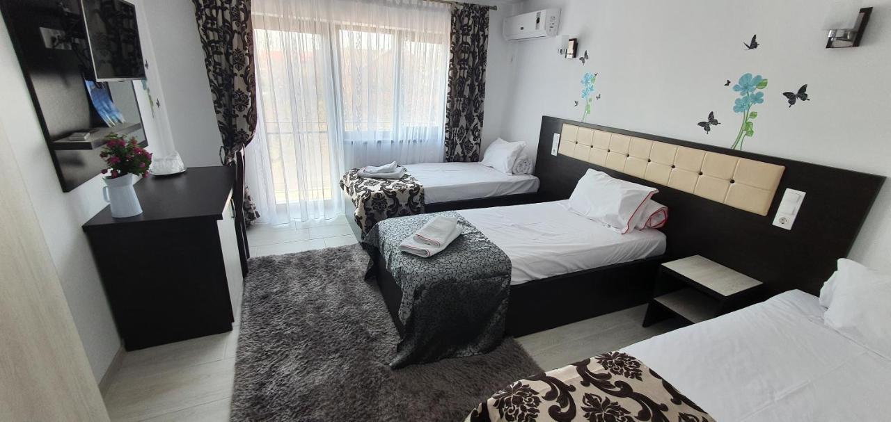 Motel Didona B Sendreni ภายนอก รูปภาพ