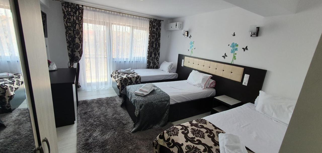 Motel Didona B Sendreni ภายนอก รูปภาพ