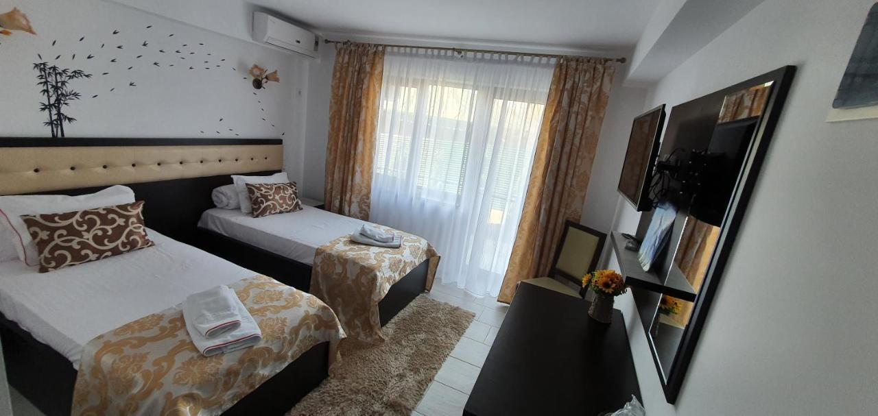 Motel Didona B Sendreni ภายนอก รูปภาพ