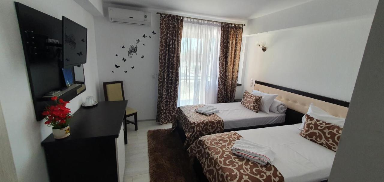 Motel Didona B Sendreni ภายนอก รูปภาพ