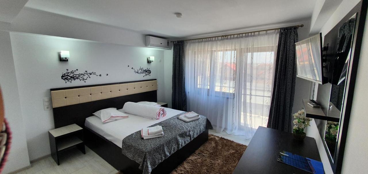 Motel Didona B Sendreni ภายนอก รูปภาพ