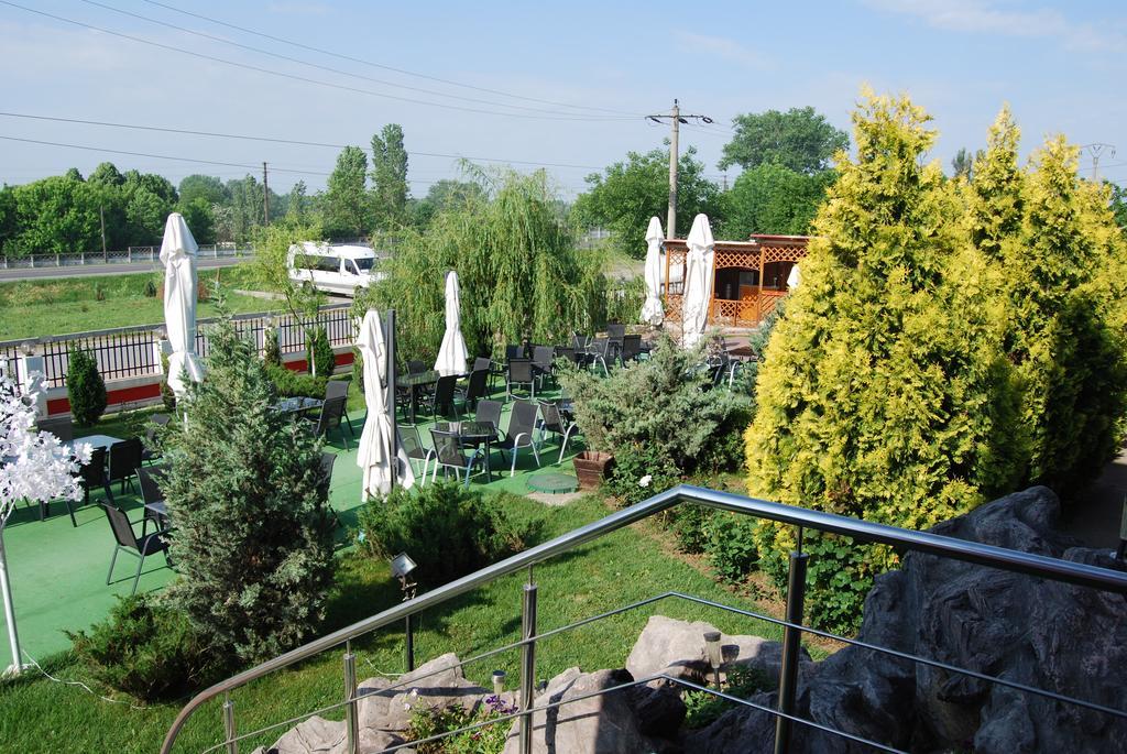 Motel Didona B Sendreni ภายนอก รูปภาพ