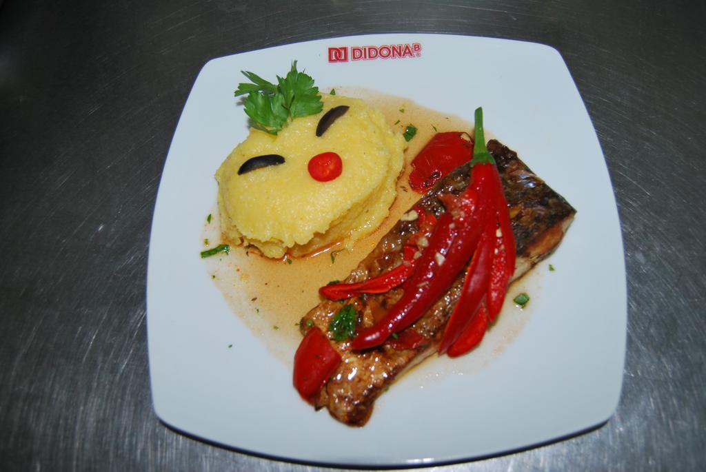 Motel Didona B Sendreni ภายนอก รูปภาพ